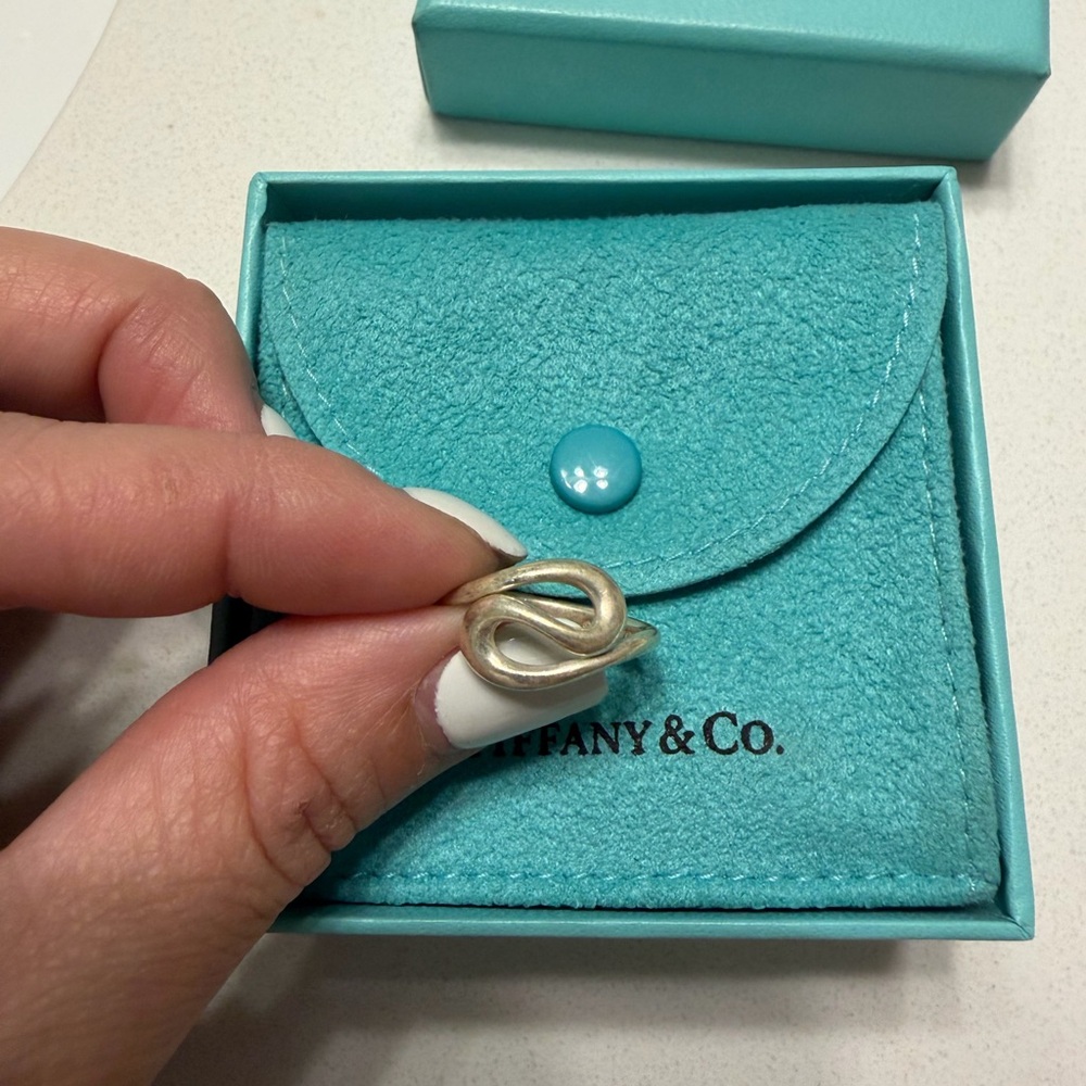 Tiffany & Co. Infinity Knot